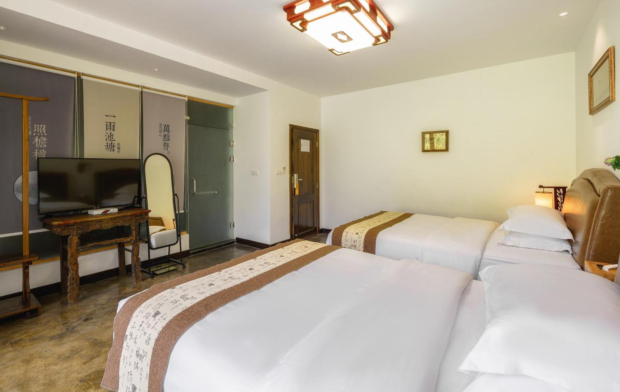 Leisure Courtyard Hotel Yangshuo-Free Shuttle Bus To Yangshuo Station Stay 2 Nights One Way Exterior photo