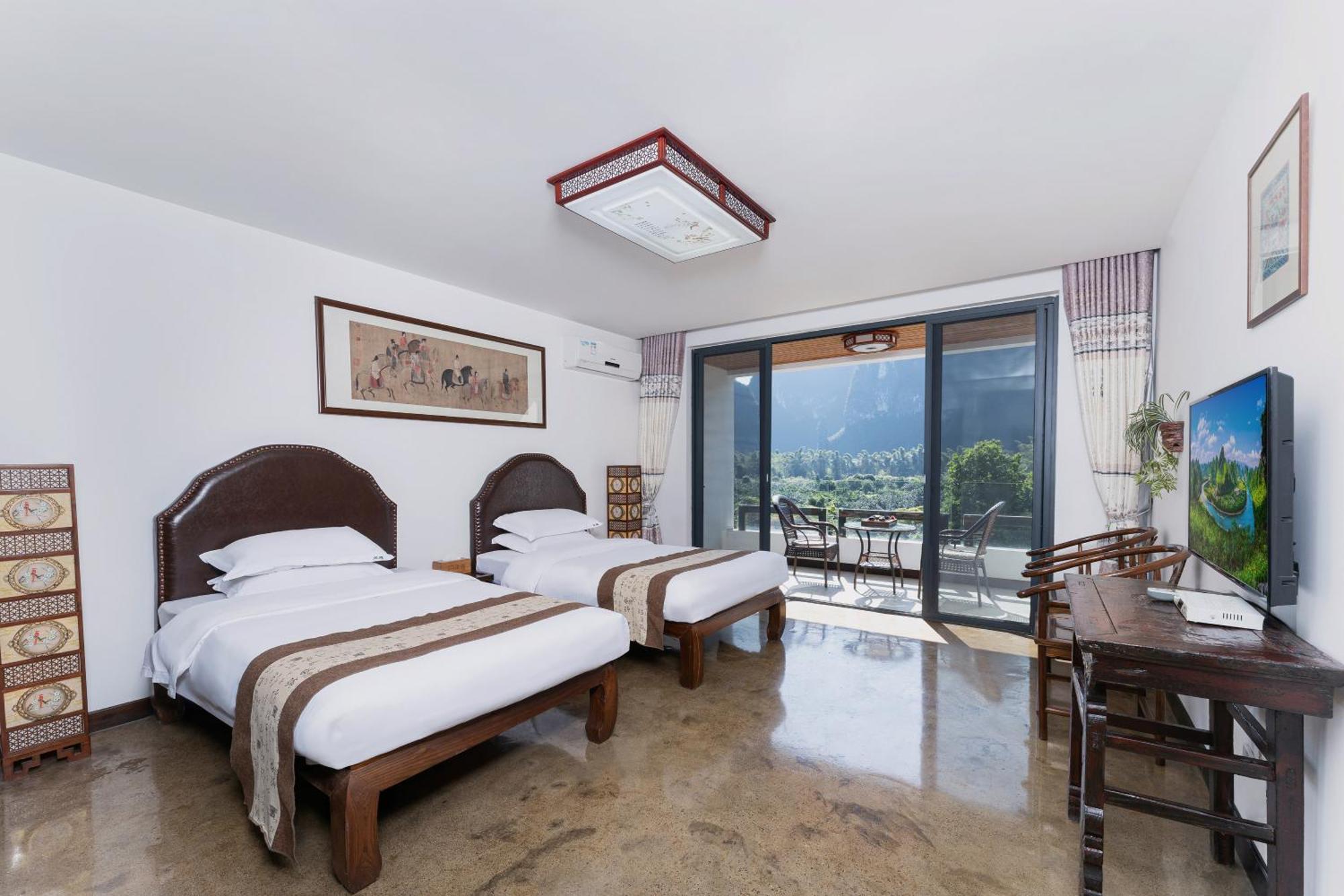 Leisure Courtyard Hotel Yangshuo-Free Shuttle Bus To Yangshuo Station Stay 2 Nights One Way Exterior photo