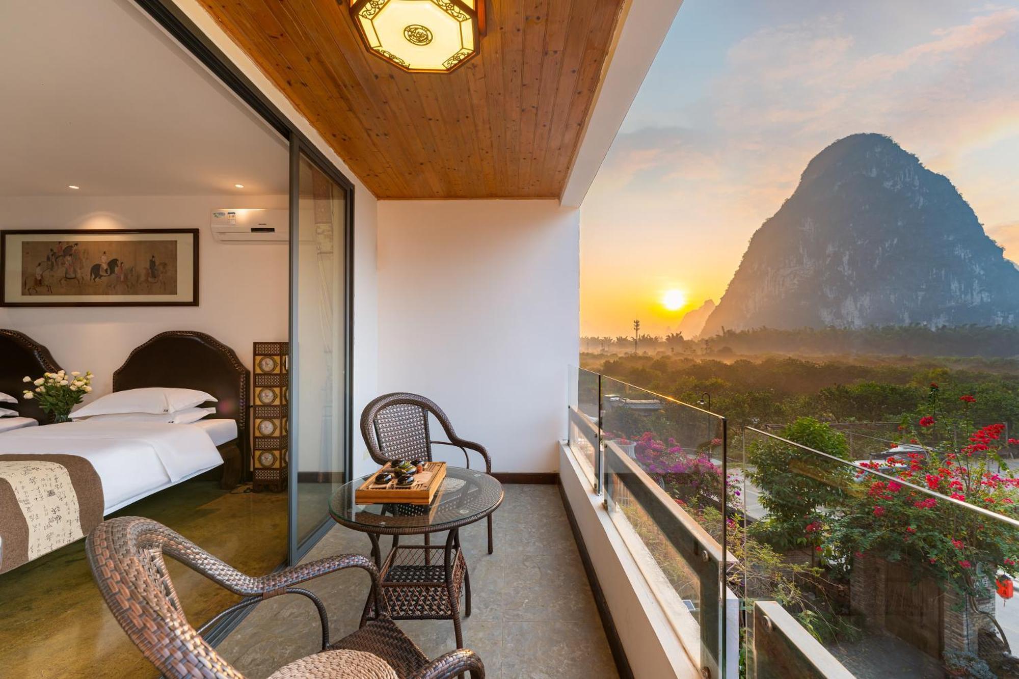 Leisure Courtyard Hotel Yangshuo-Free Shuttle Bus To Yangshuo Station Stay 2 Nights One Way Exterior photo